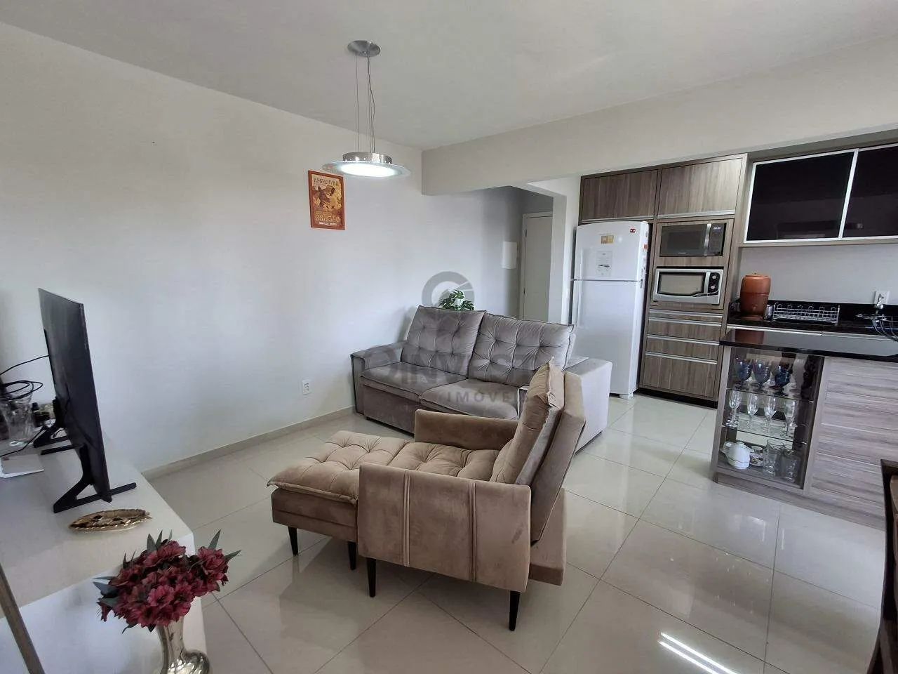 Apartamento no centro com 03 Quartos sendo 01 suíte - Foto 3