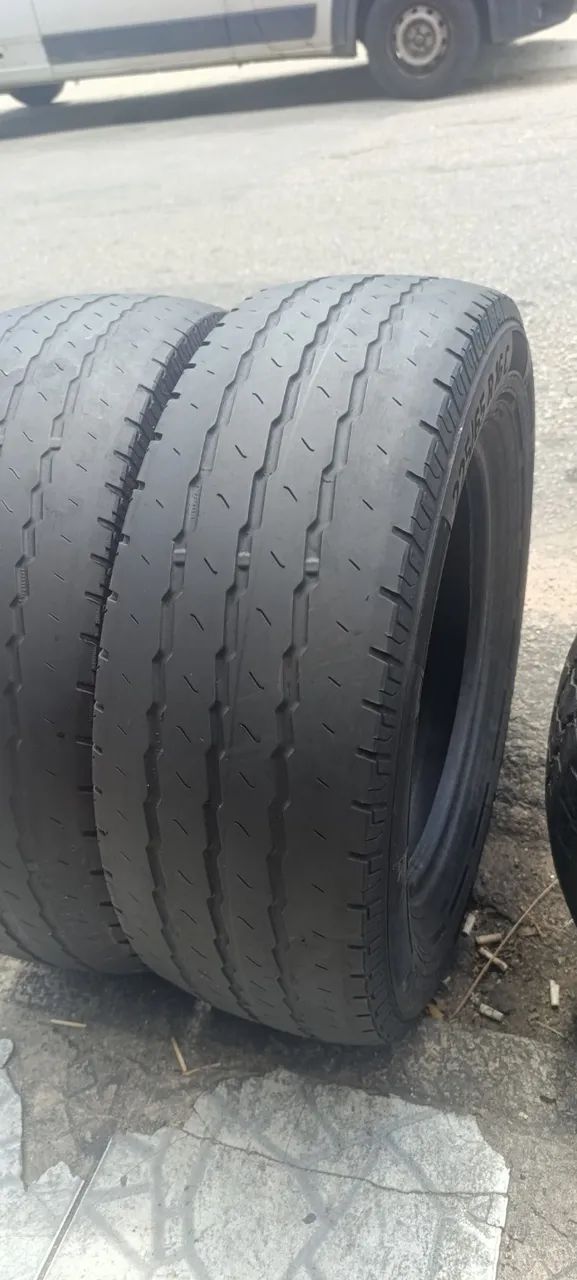 Pneus 225/75/16 Continental 8 lonas. - Foto 3