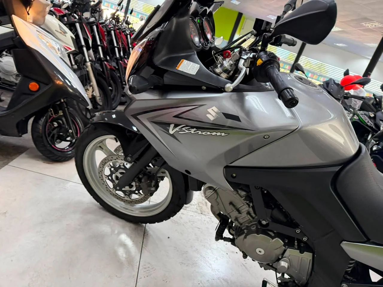 SUZUKI DL 650 V STROM - Foto 5