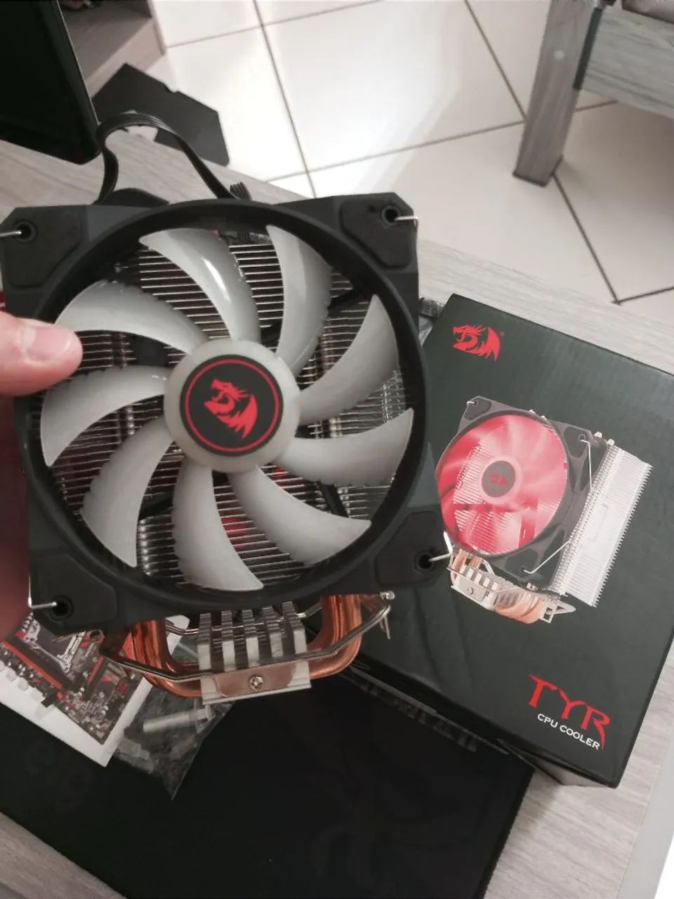 Kit Xeon V4 + 16GB RAM + Air Cooler Redragon - Bem conservado - Foto 5