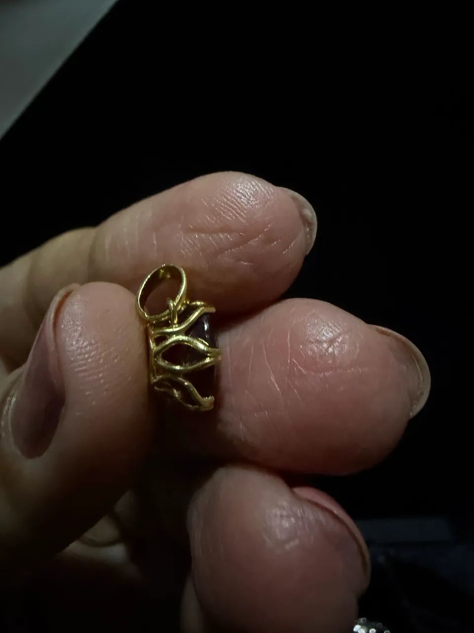 Pingente ouro 750 com pedra rubi 