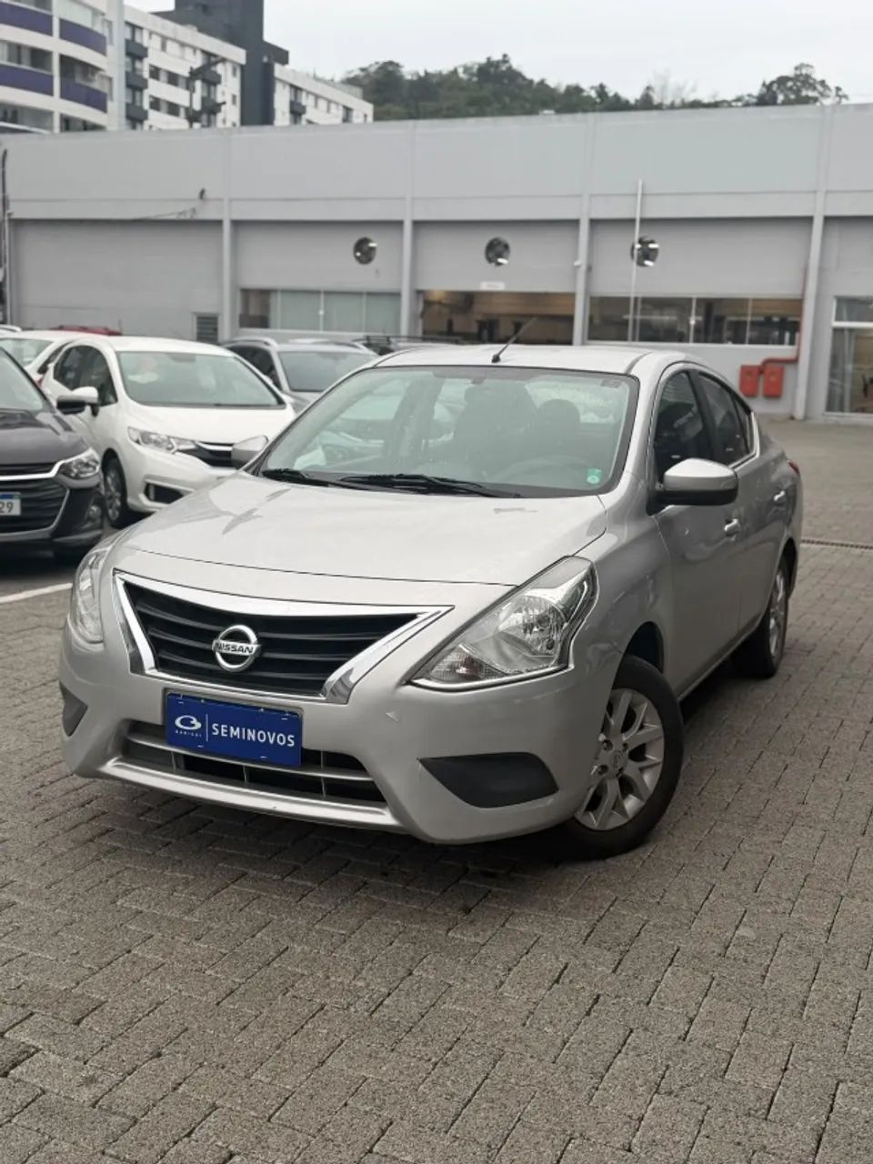Nissan Versa SV 1.6 16V 2018