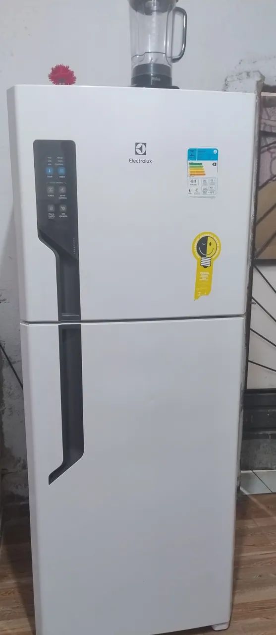 Vende se geladeira com defeito  - Foto 2