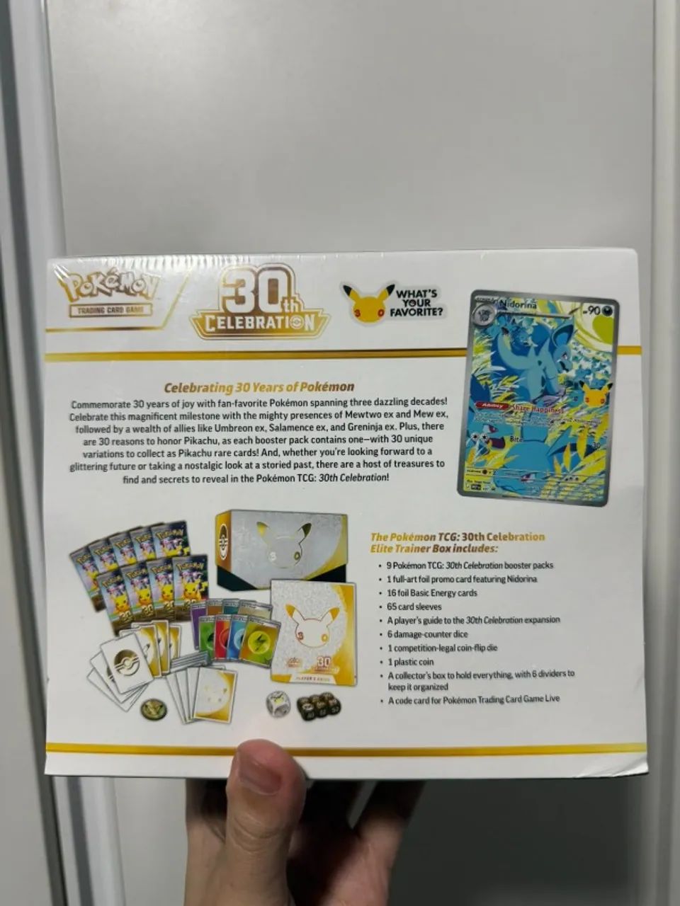 Elite Trainer Box 30th Celebration - Inglês - Selado - Foto 2