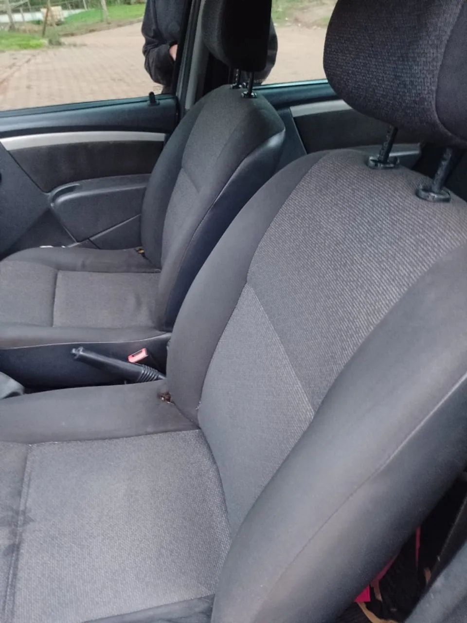 Renault Logan EXPRESSION HI-FLEX 1.6 8V 4P 2010