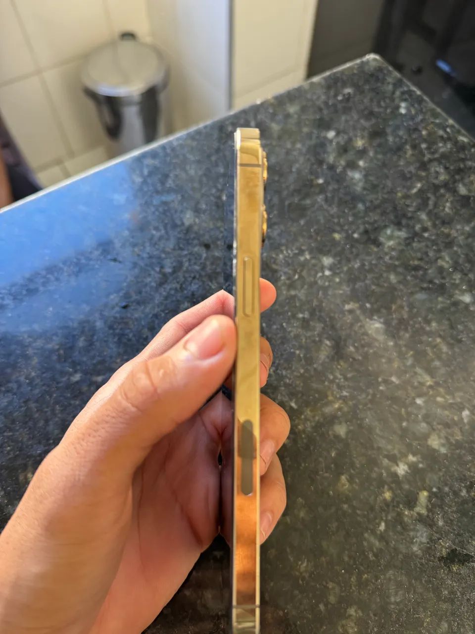 IPhone 12 Pro Max dourado - Foto 5
