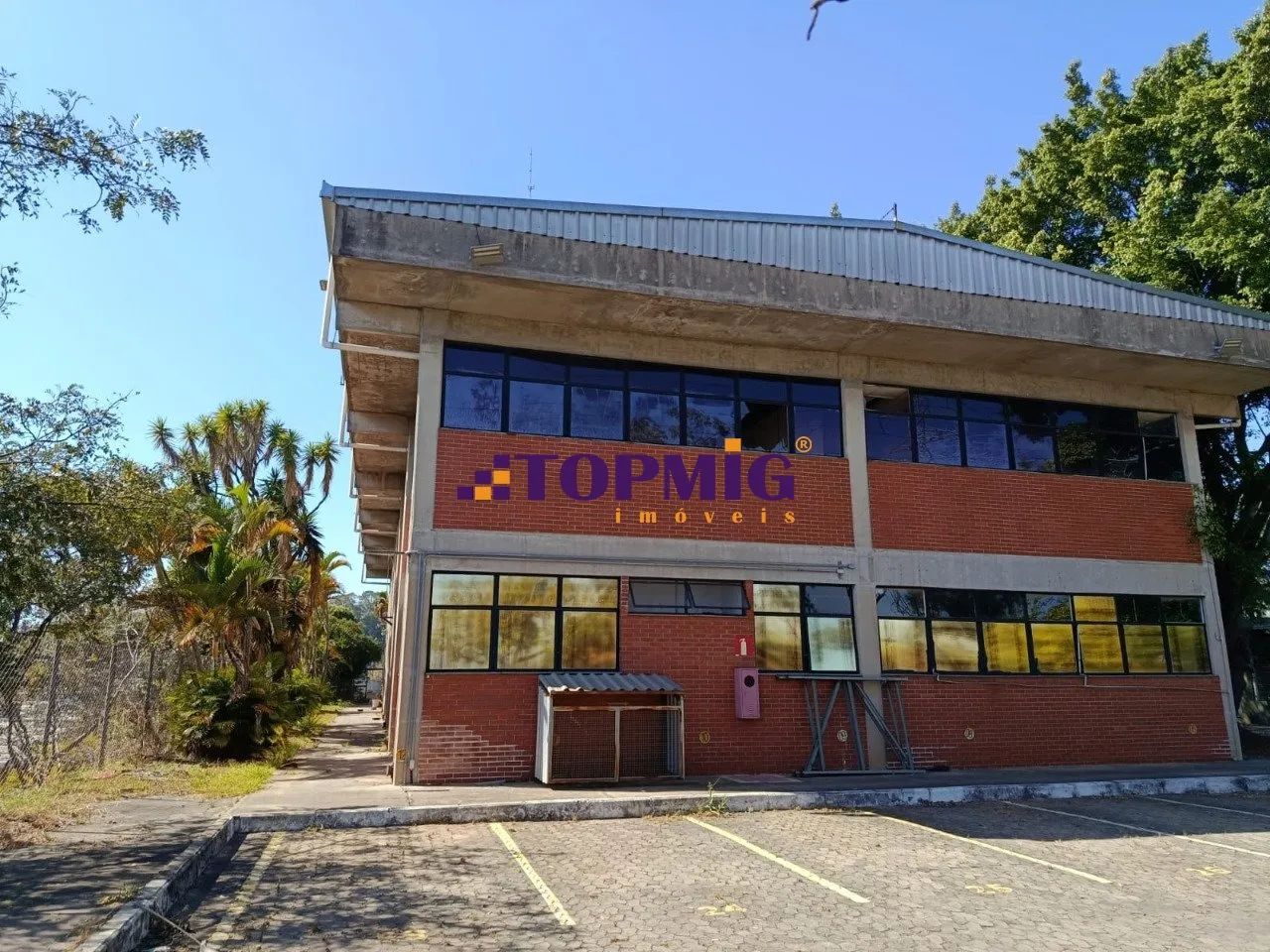 Prédio comercial - D.I Paulo Camilo Sul - Betim.