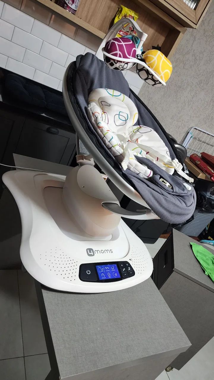 Balanço bebe 4moms momaroo