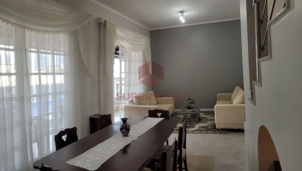 Casa com 3 quartos à venda, 254 m² - Agronômica - Florianópolis/SC