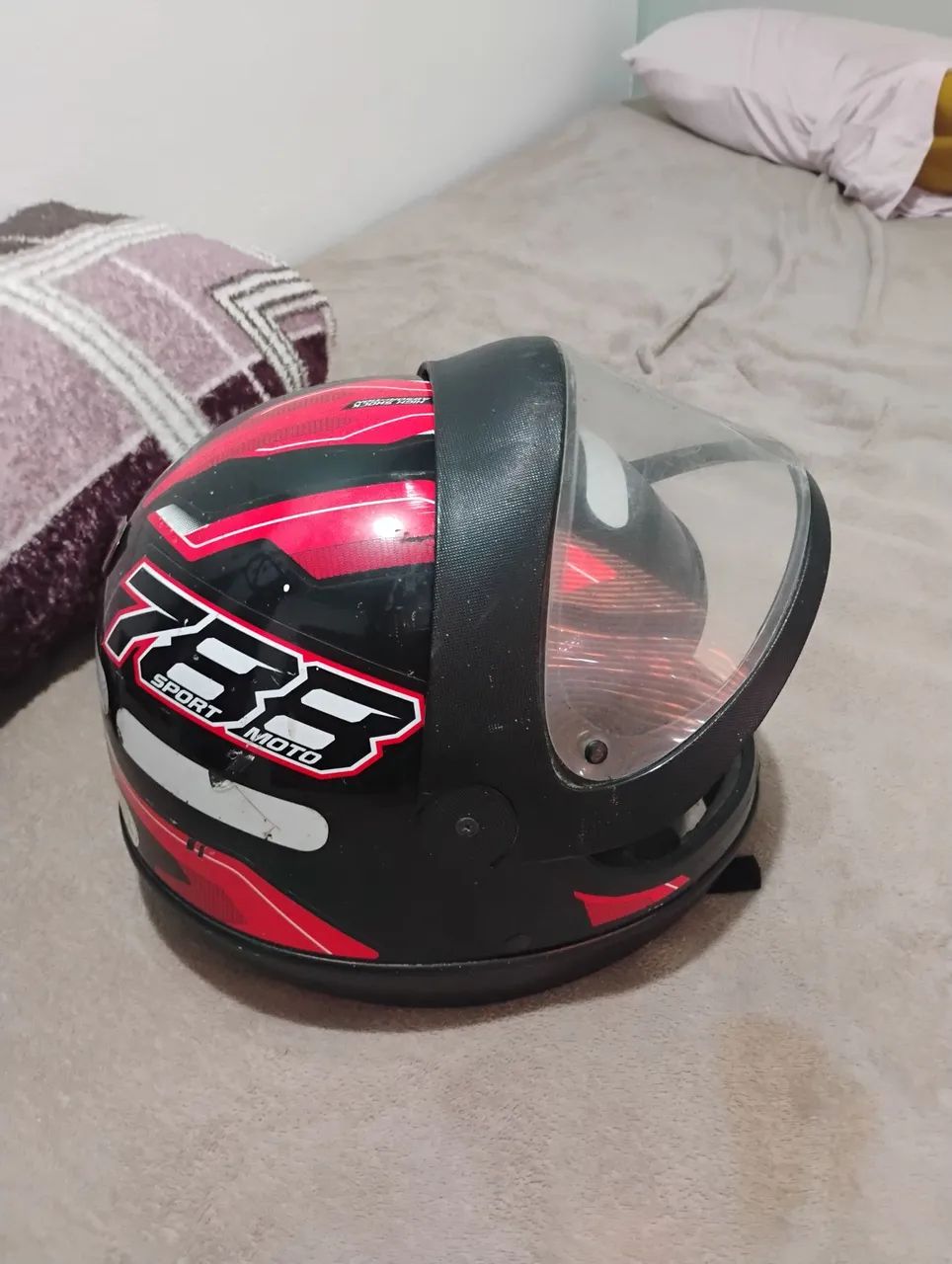 Capacete