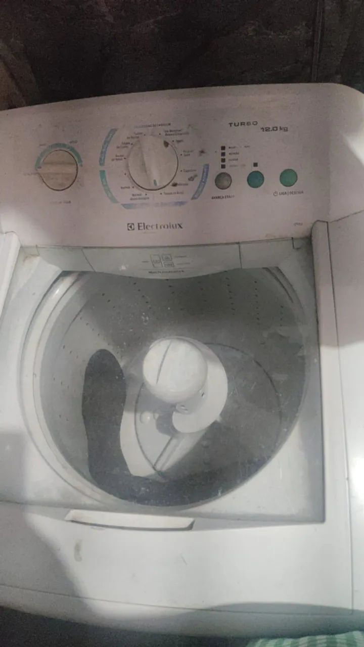 Máquina de lavar com defeito 