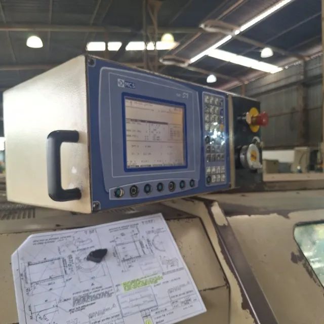 Torno Mecânico CNC Logic 195II -Comando MCS (Ano 2005) Maquina em operação na Industria.
