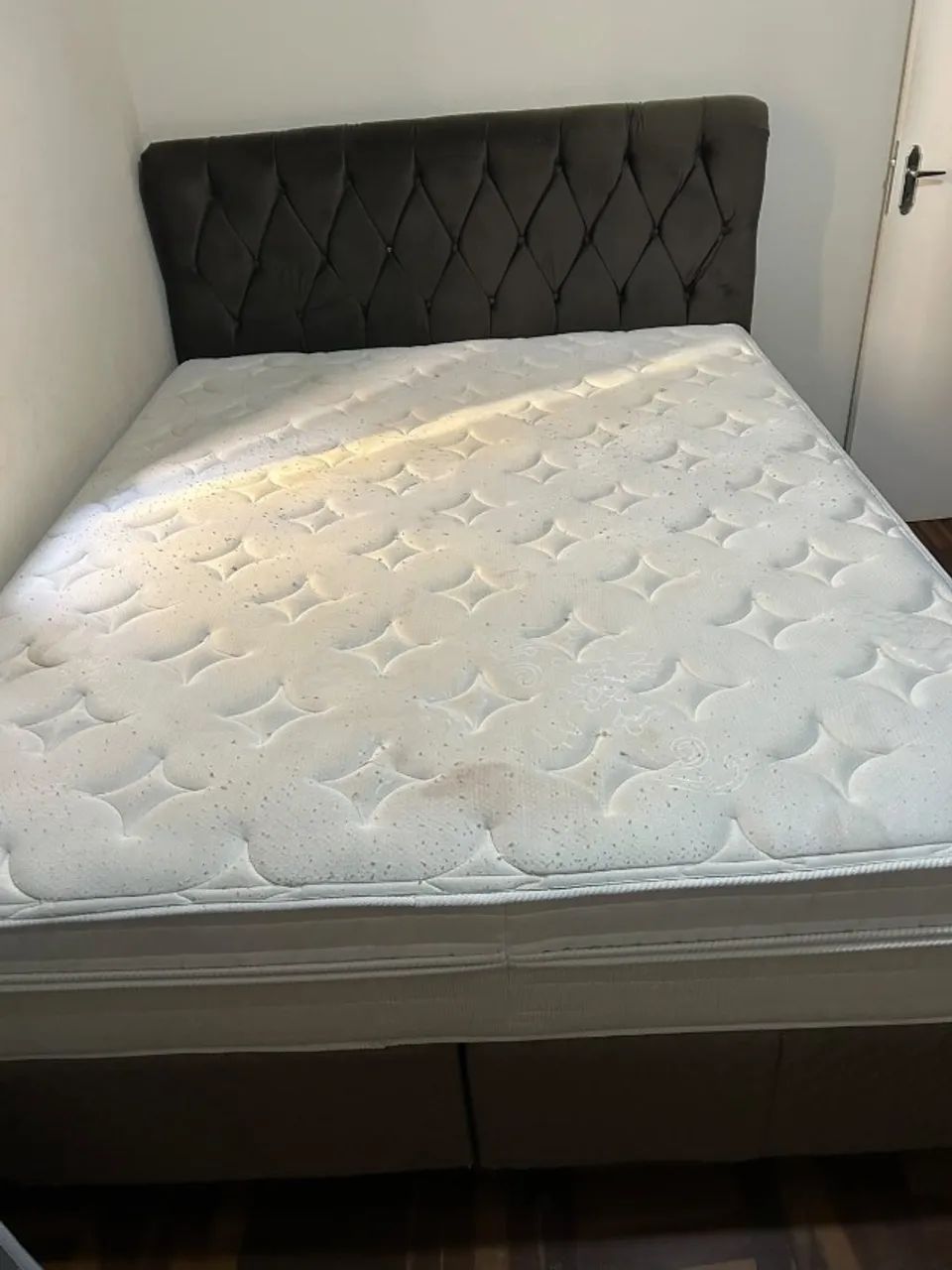 Guarda Roupa e Cama de Casal Box - Foto 3