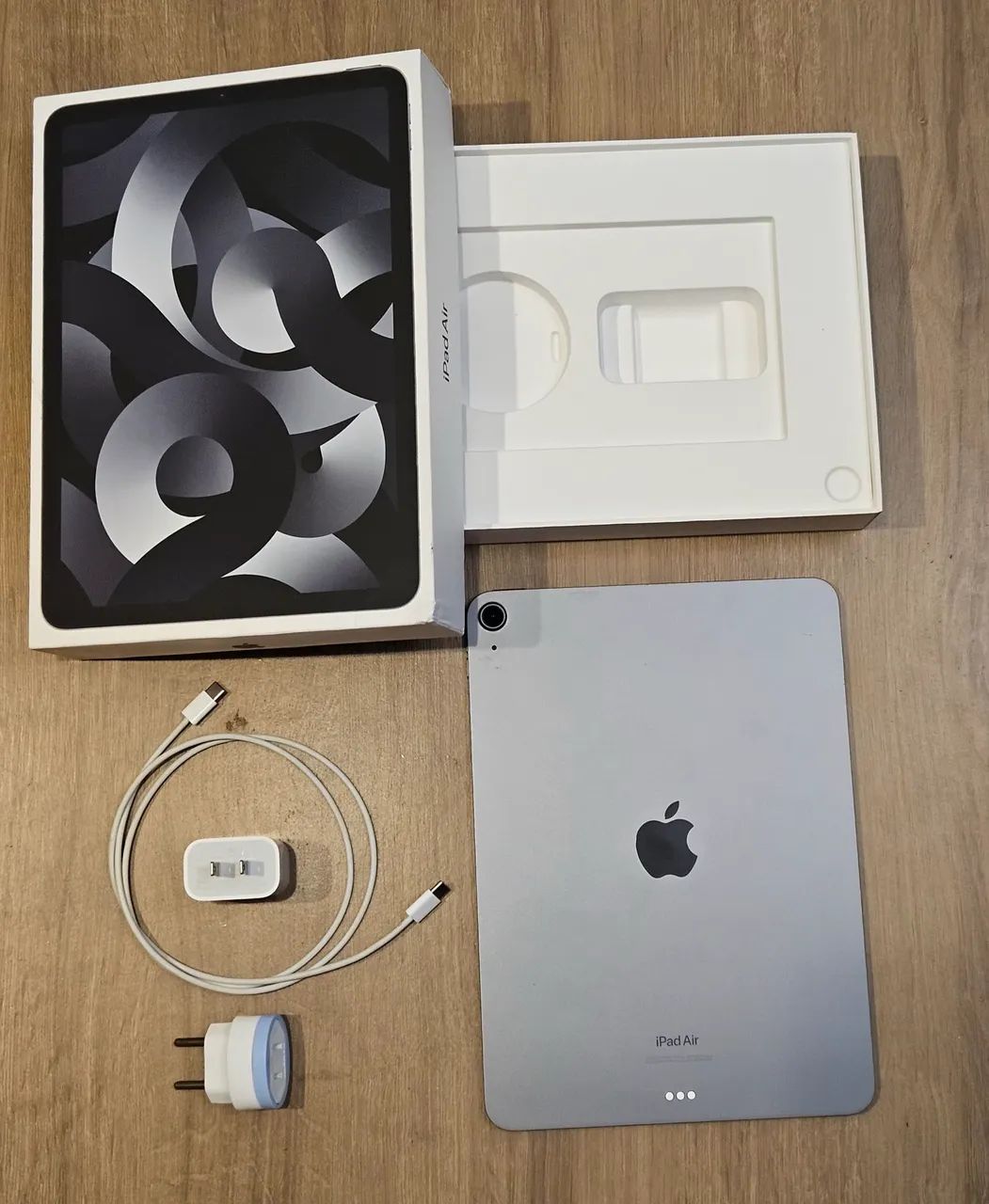 iPad Air 5 (com chip M1) 256GB usado - Foto 4