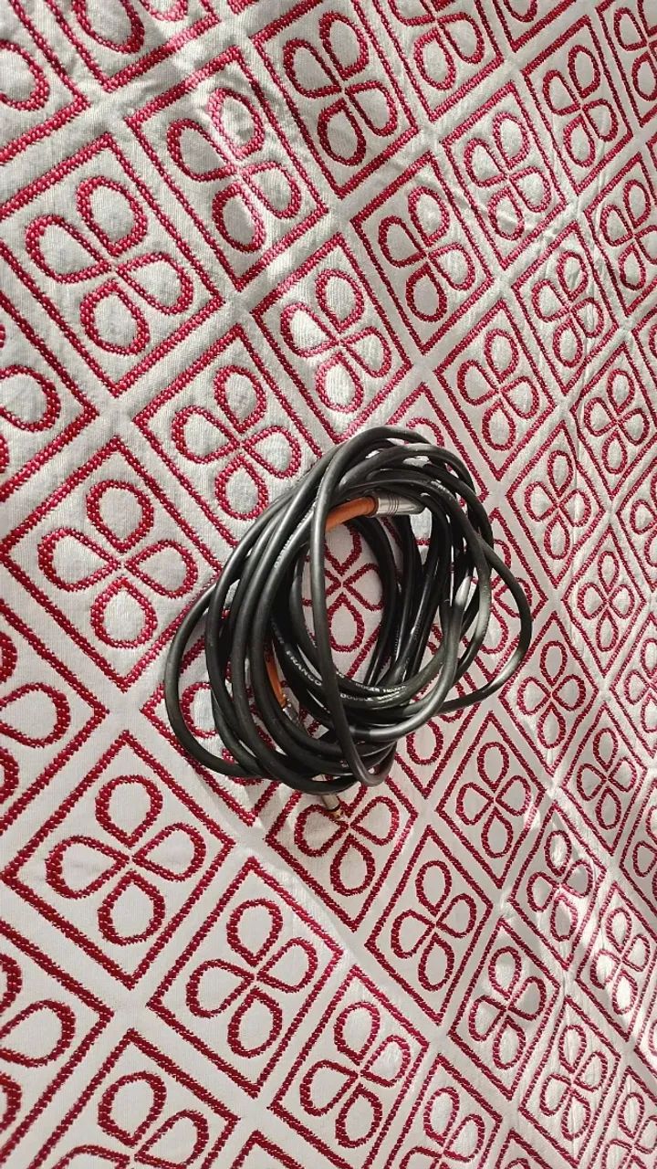 Vendo Guitarra Usada + Conjunto  - Foto 3