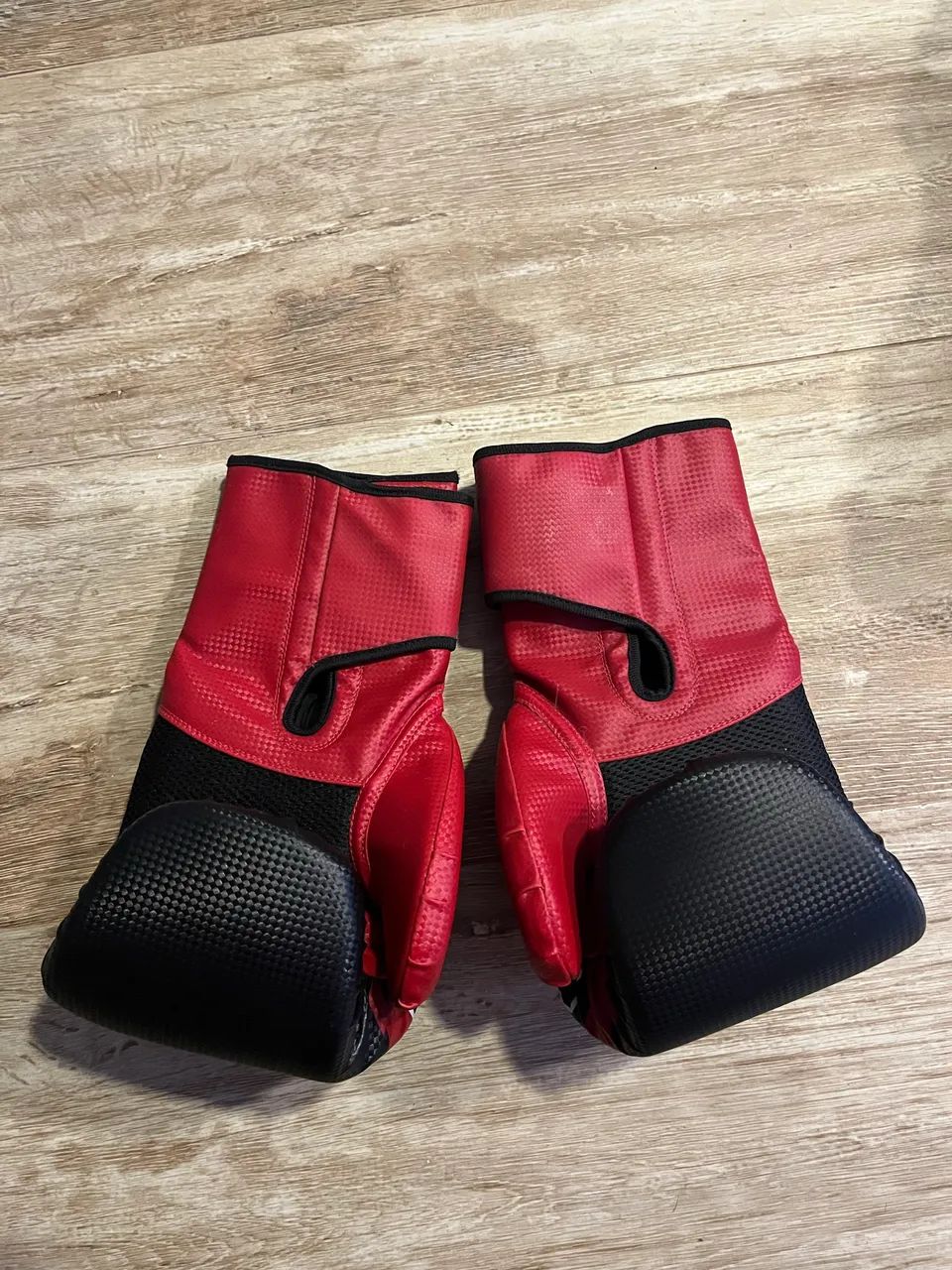 Kit Muay Thai / Boxe RFA - Luvas + Caneleiras - Foto 3