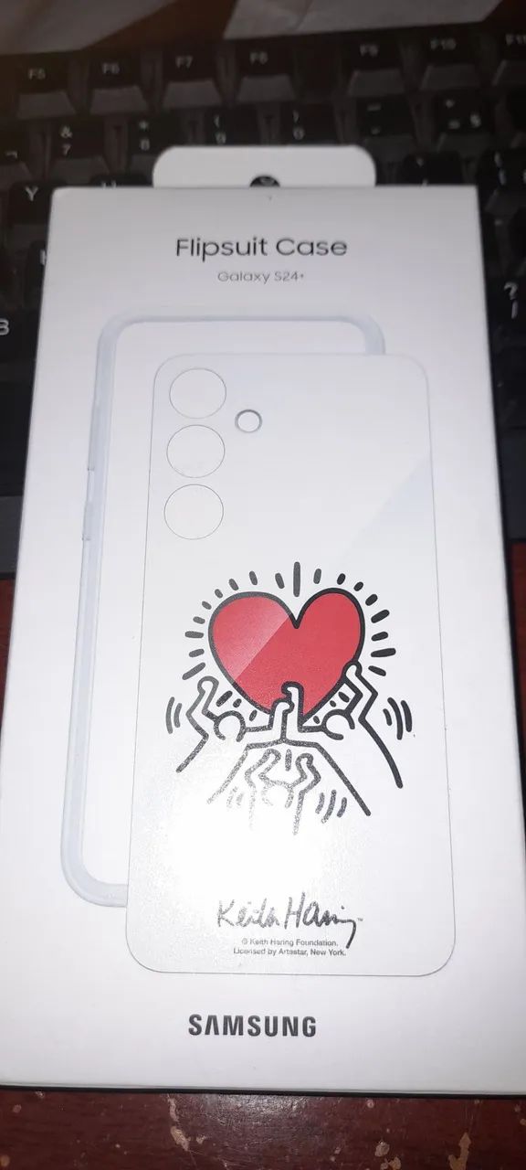 Capa flipsuit para galaxy s24 plus nova sem uso