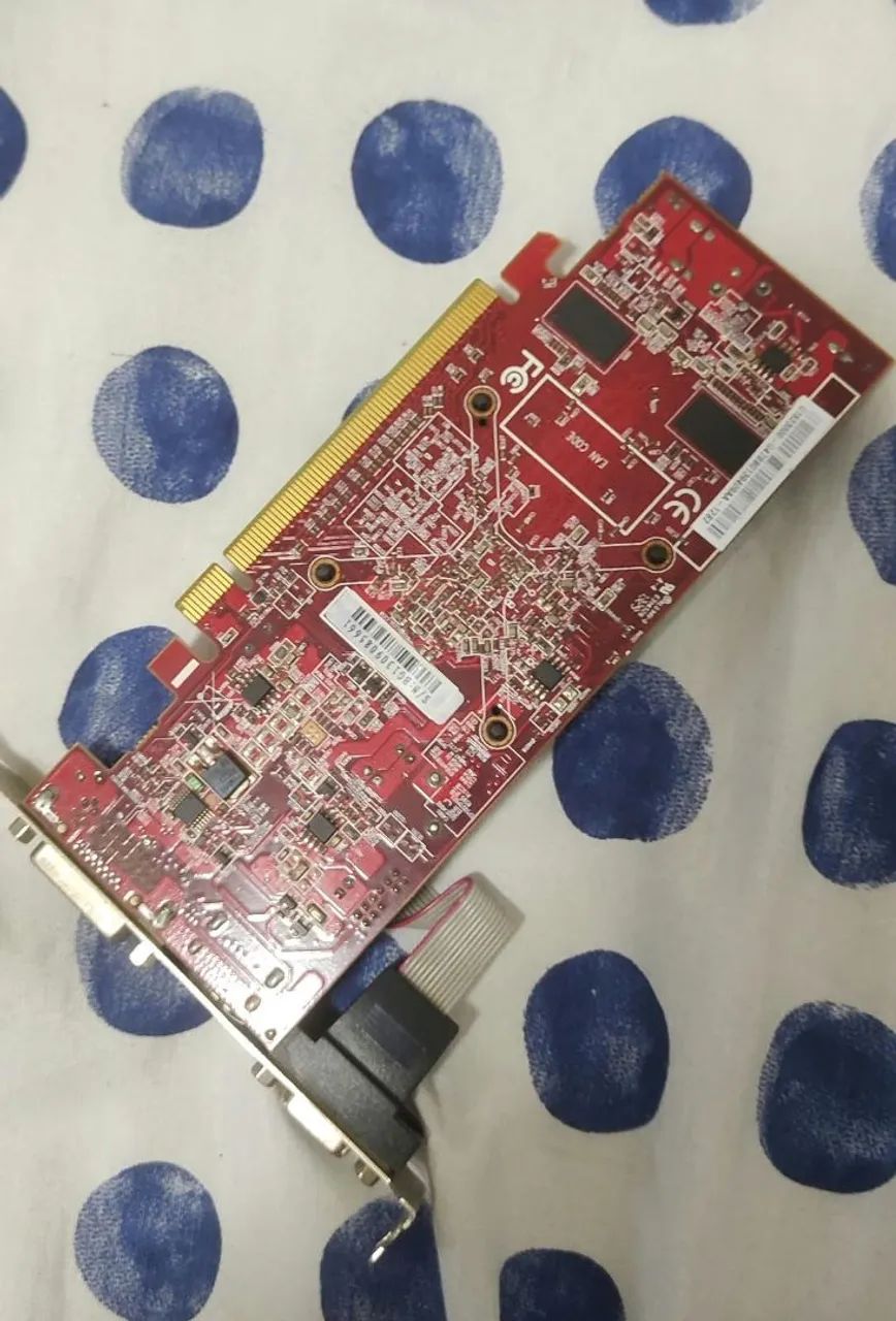 Placa de video Hd 5450 1gb - Foto 4