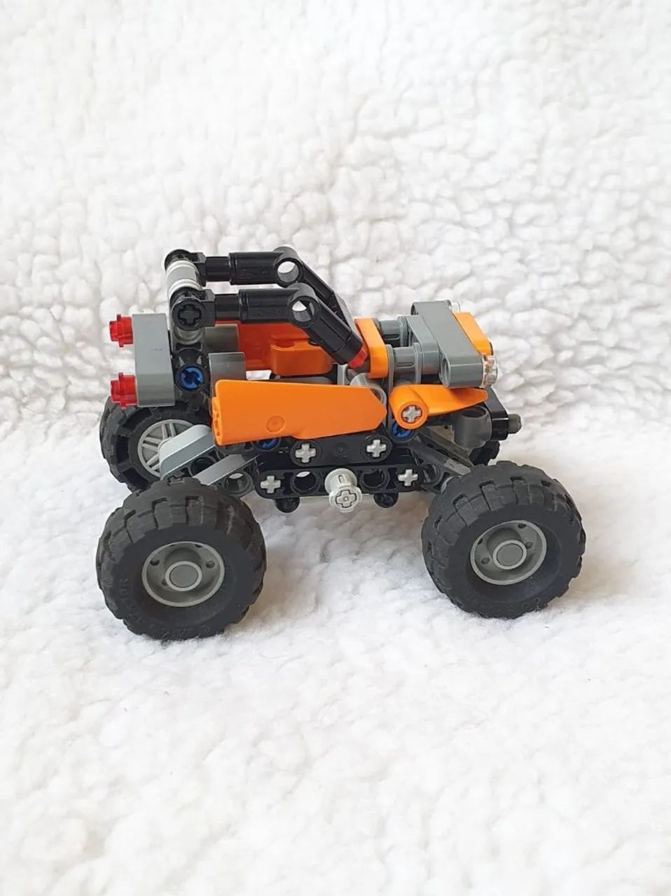 Carrinho original Lego Technic 42001 - Foto 2