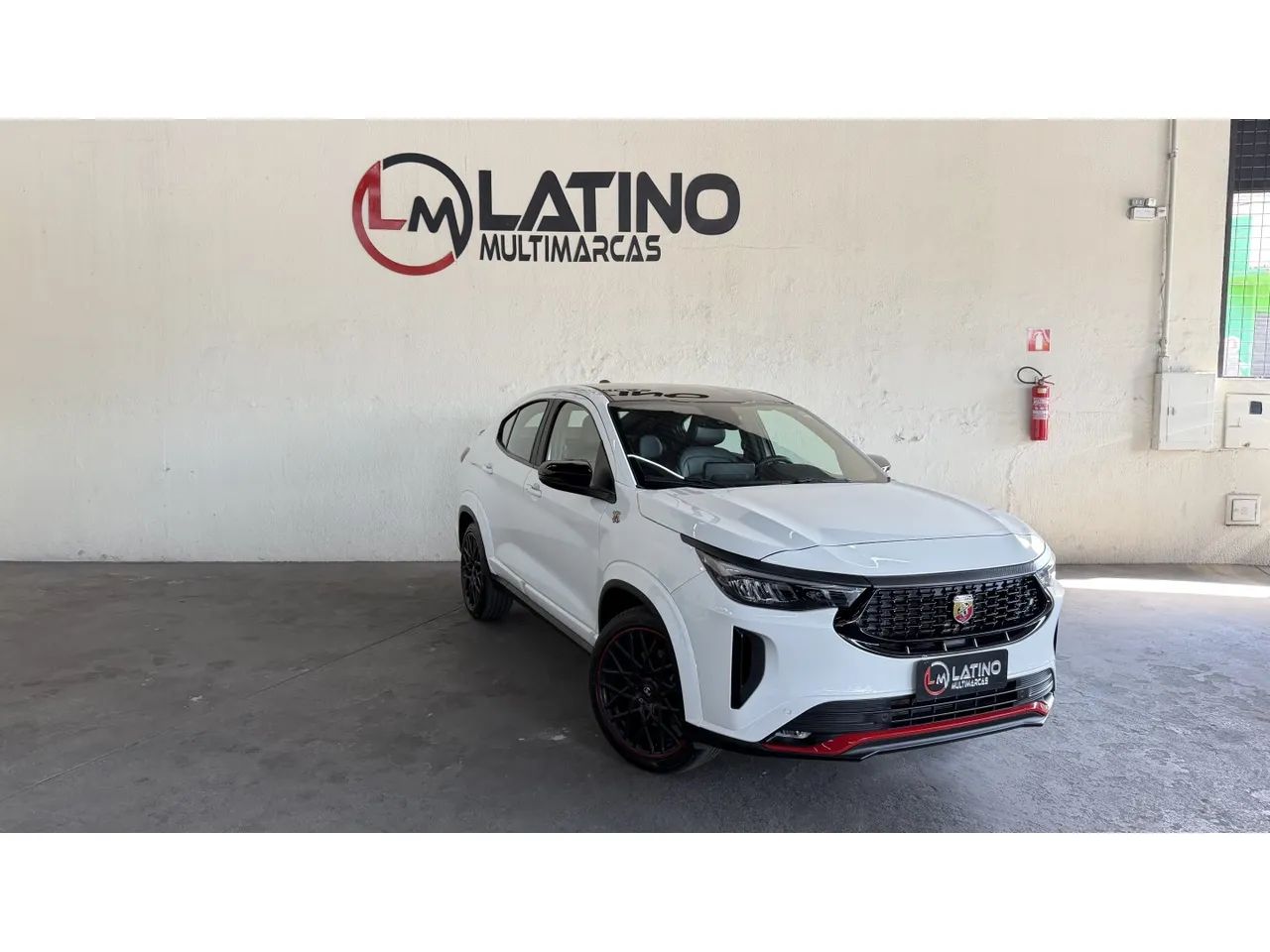 Fiat Fastback Abarth Turbo Flex 1.3 Aut. 2025 - Foto 3