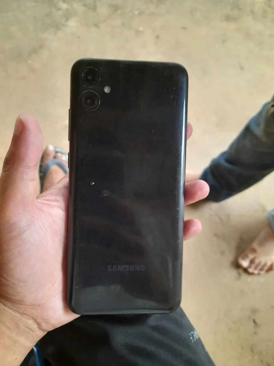 Vendo celular A07 so estar com a tela trincada  quero 220 - Foto 3
