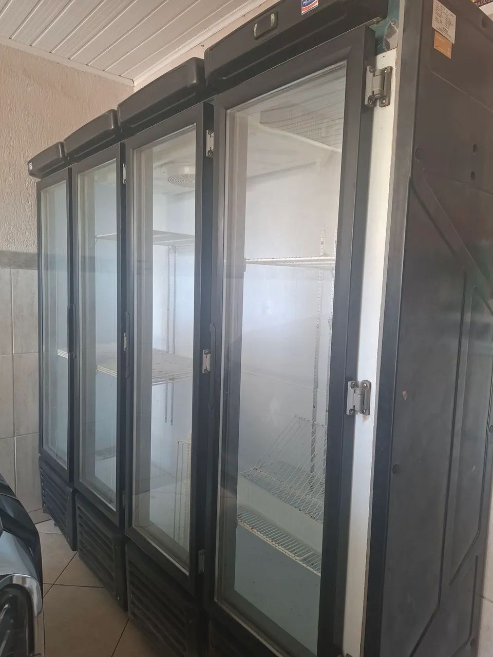 柊 Geladeira expositor 4 portas - Geladeiras e Freezers - Jabotiana