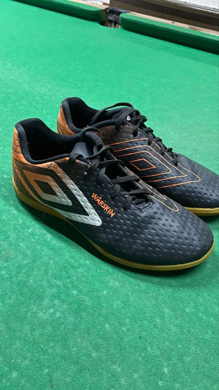 haya36！ Chuteira Umbro 39 - Calçados Esportivos - Boa Vista, Curitiba