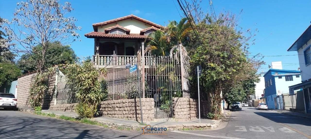 Casa residencial com 5 quartos, área externa de 264 m² e churrasqueira no Prado - Foto 2