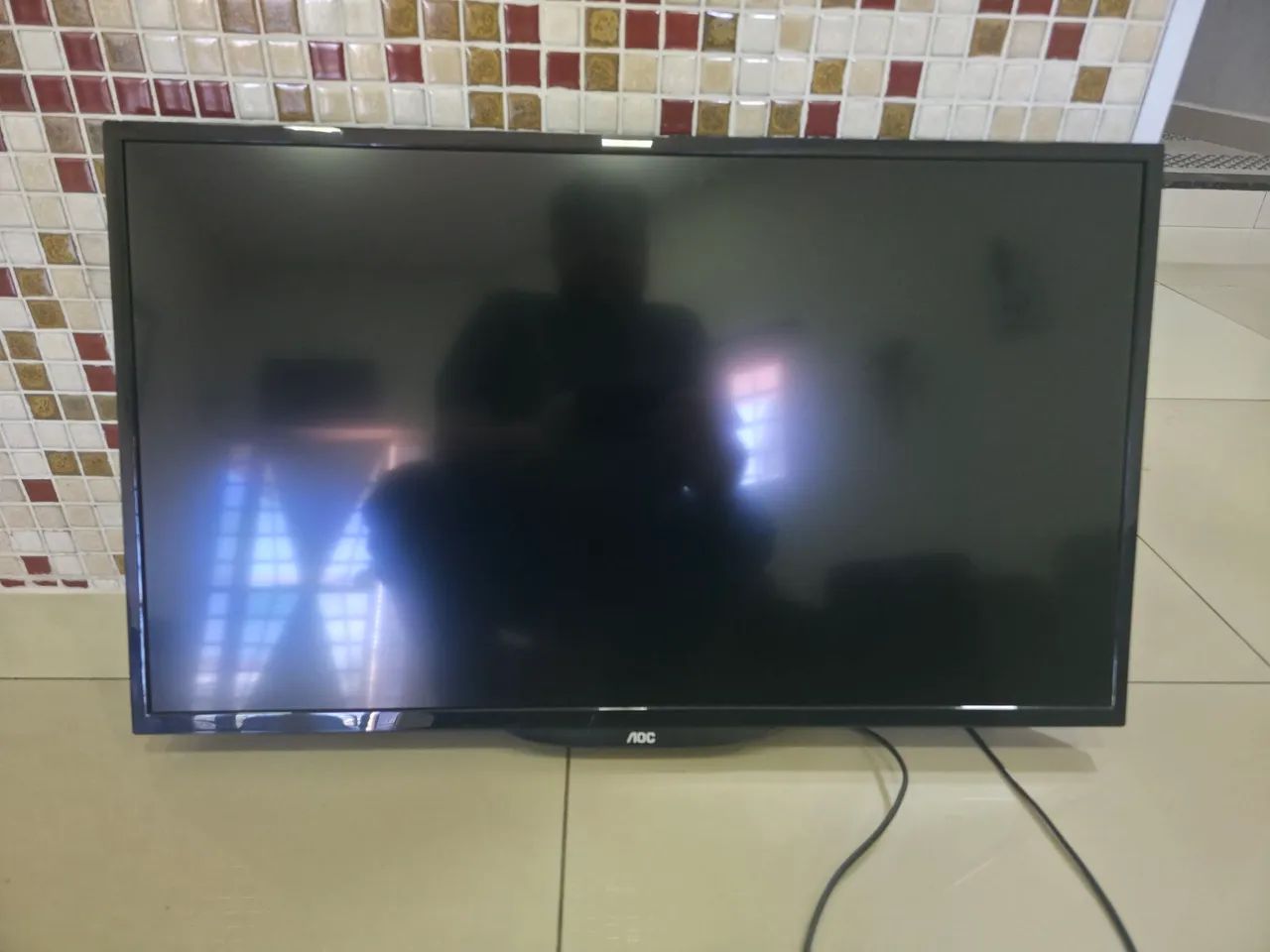 TV Led 32 polegadas AOC com controle