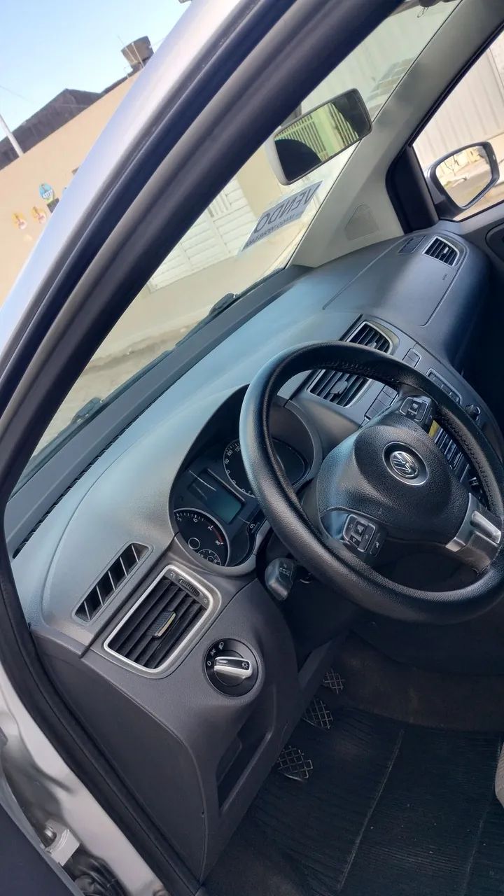 Volkswagen Fox 1.0 MI Total Flex 8V 5P 2014 - Foto 5