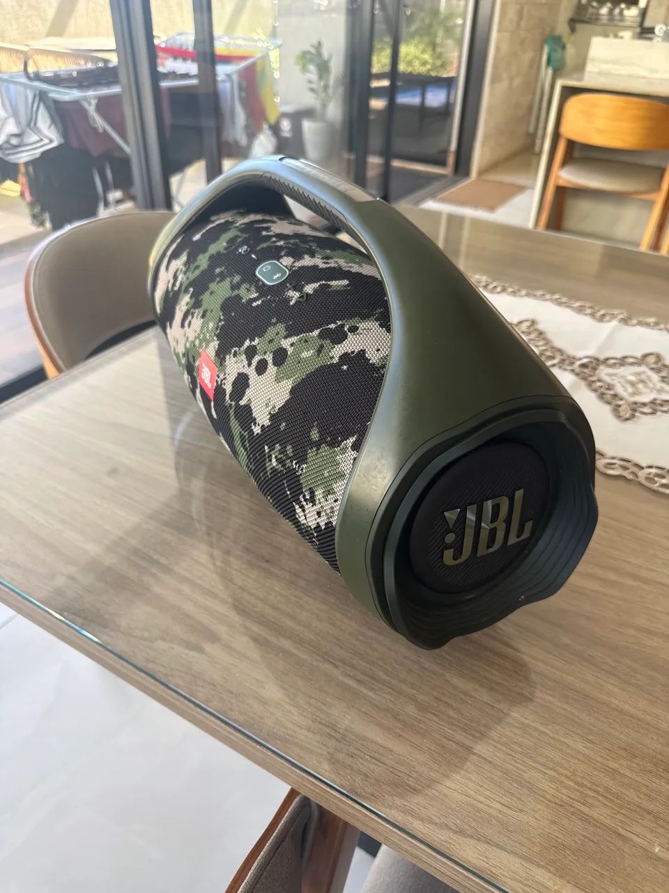 Bombox 2 camuflada com carregador 