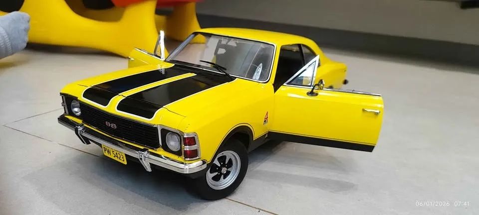 Chevrolet Opala replica escala 1:8 