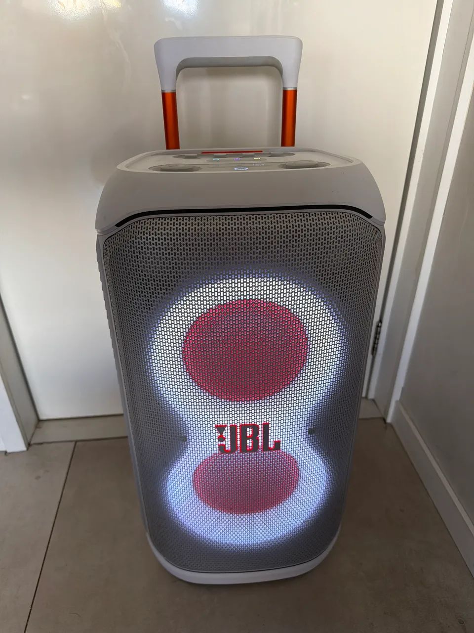 JBL 320 - branca - 1 ano de uso 