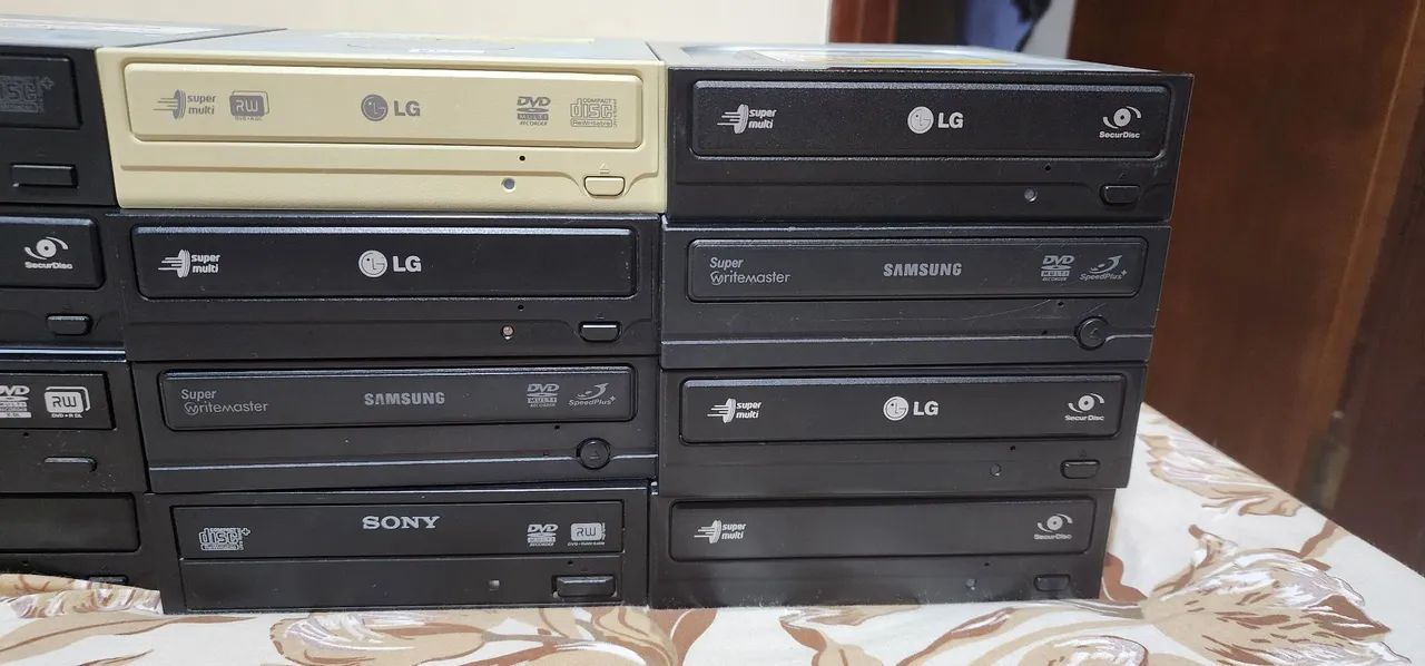 Lote 16 drives DVD/CD  sata - Foto 2