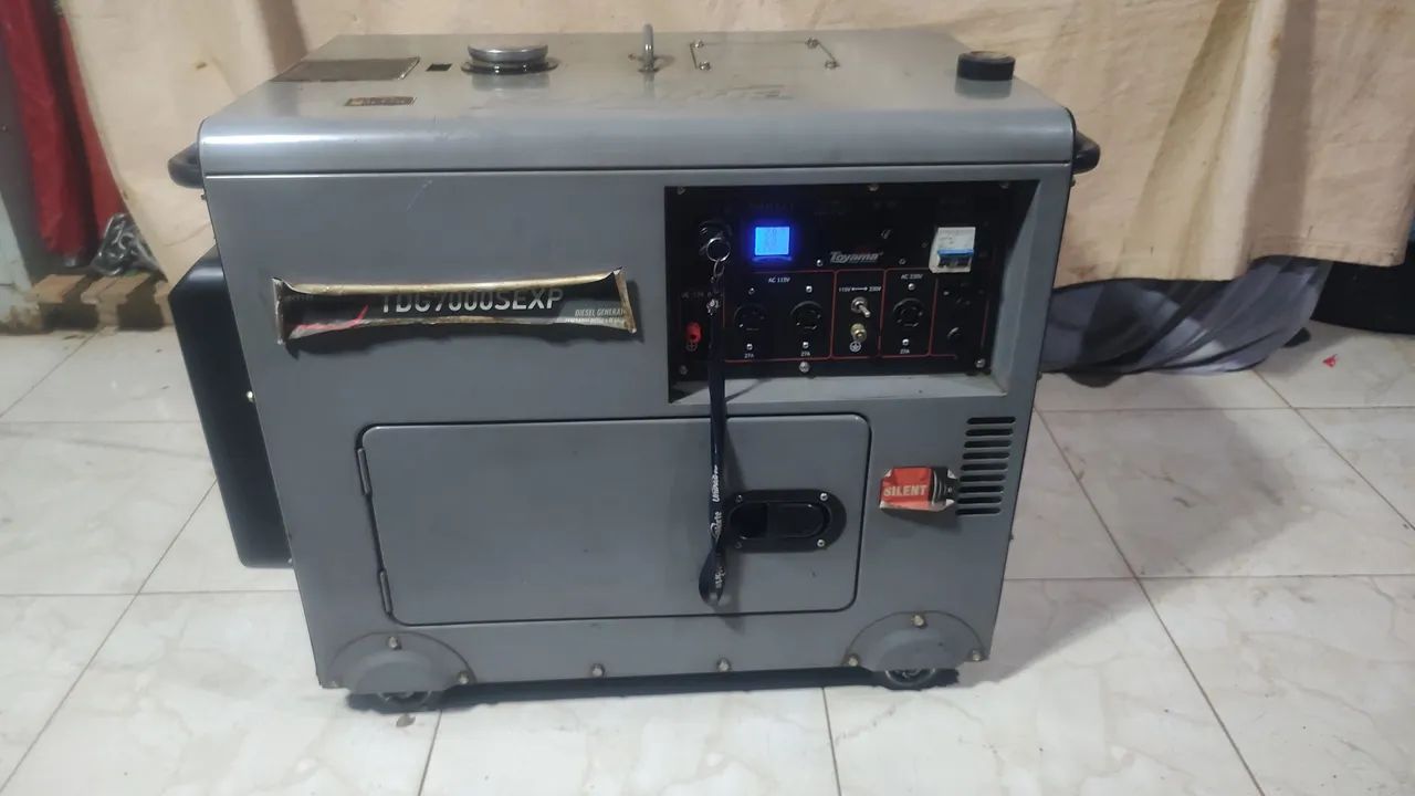 Gerador Toyama TDG EXP 7000 A DISEL 6 KVA FUNCIONANDO    4850 Reais , MEU ZAP * - Foto 2