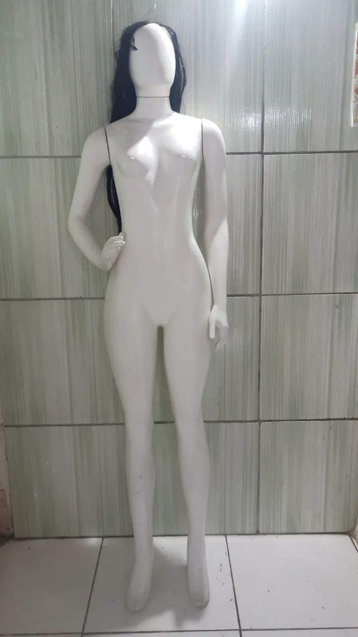 Manequim feminino 