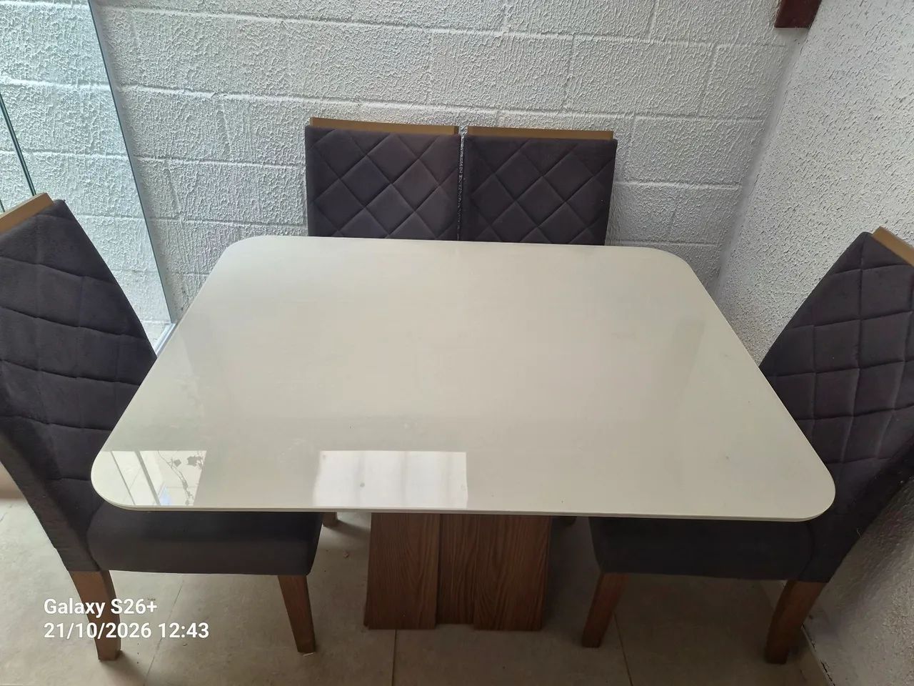 MESA DE 4 CADEIRAS