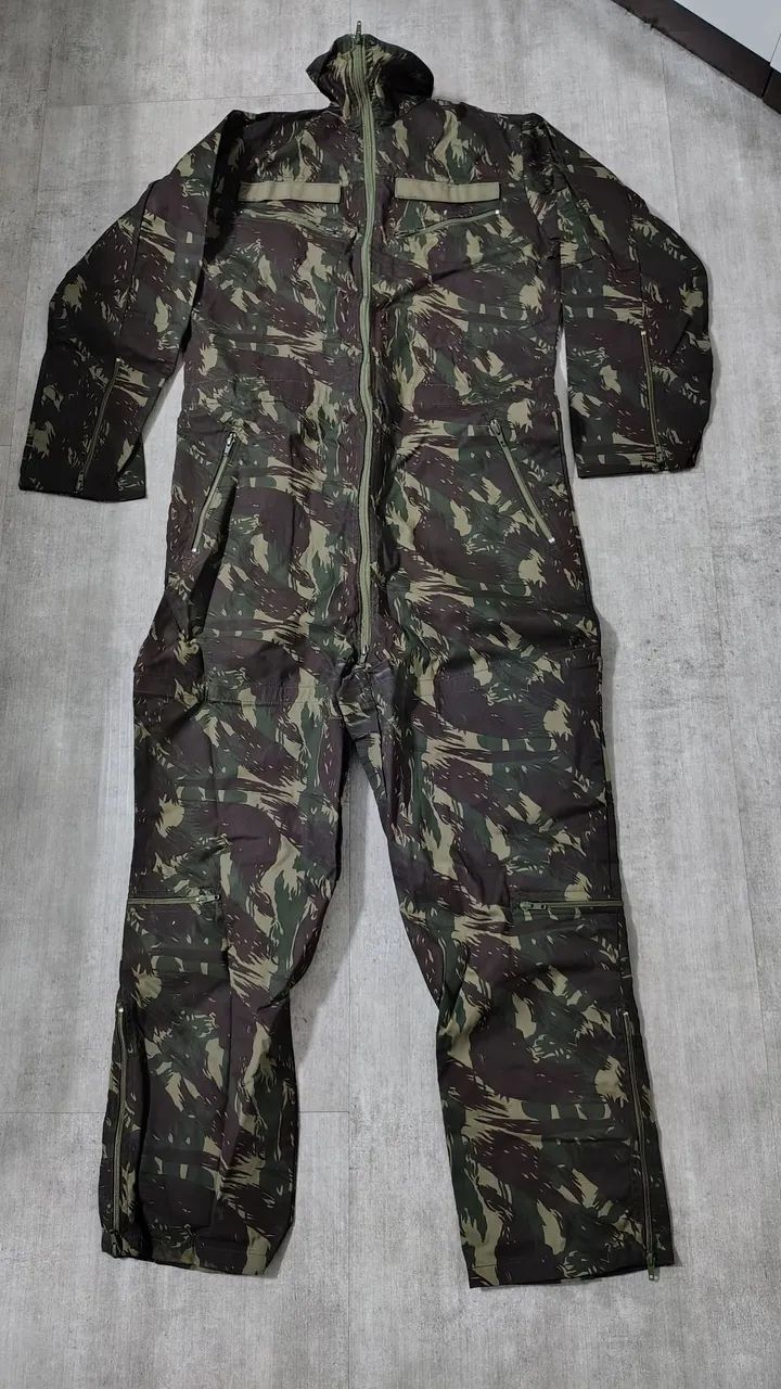 Macacão Camuflado ( Zíper)