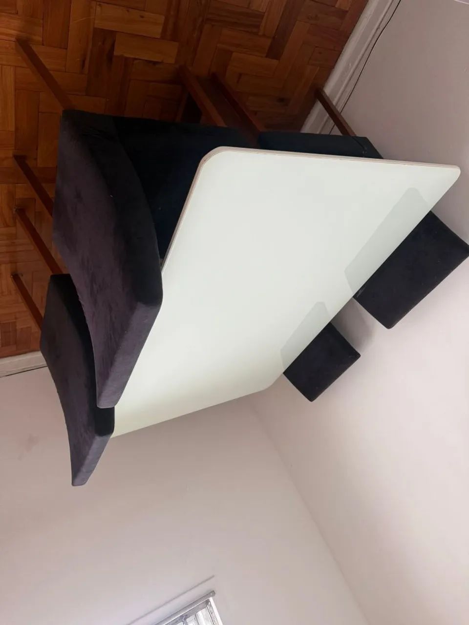 Dining Table + 4 Chairs65570167104258122
