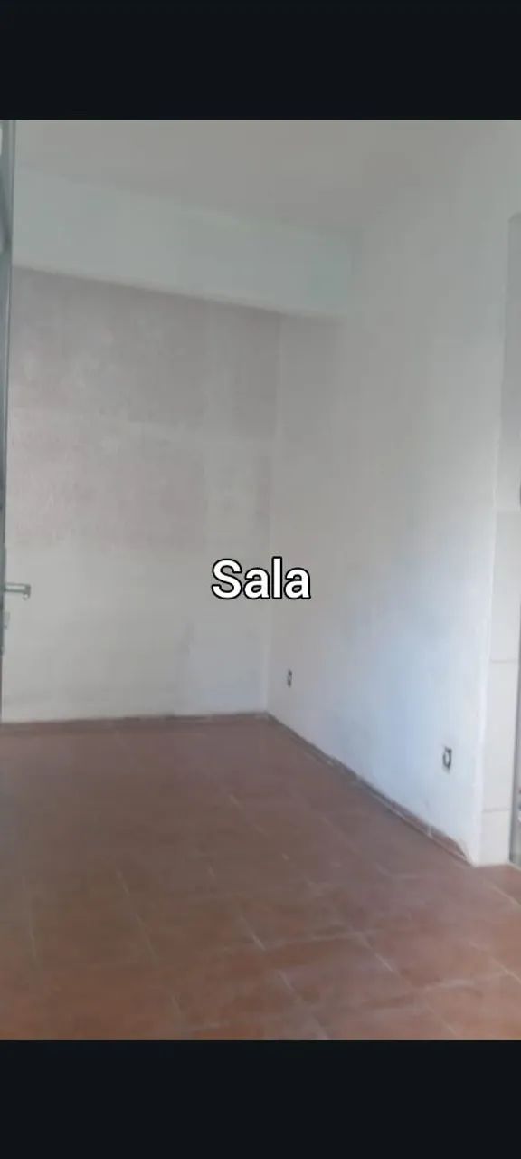 ALUGO CASA EM BANGU 