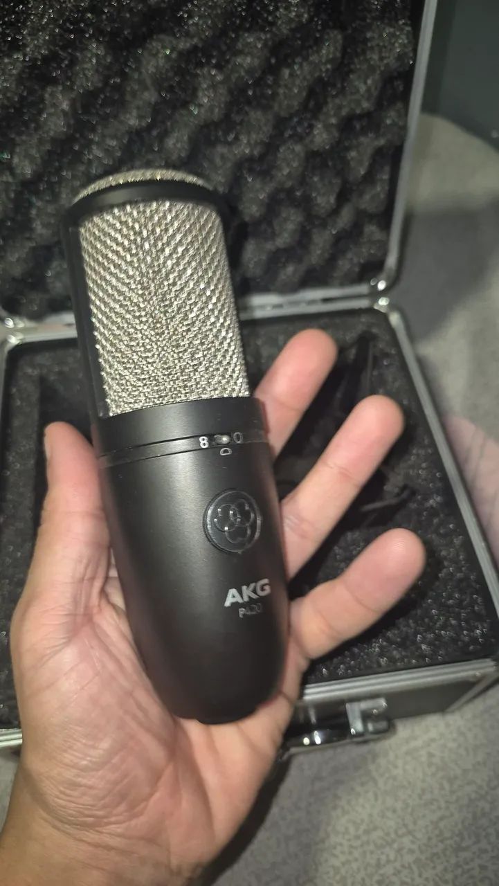 Microfone AKG P420 CONDENSADOR444717182799718404
