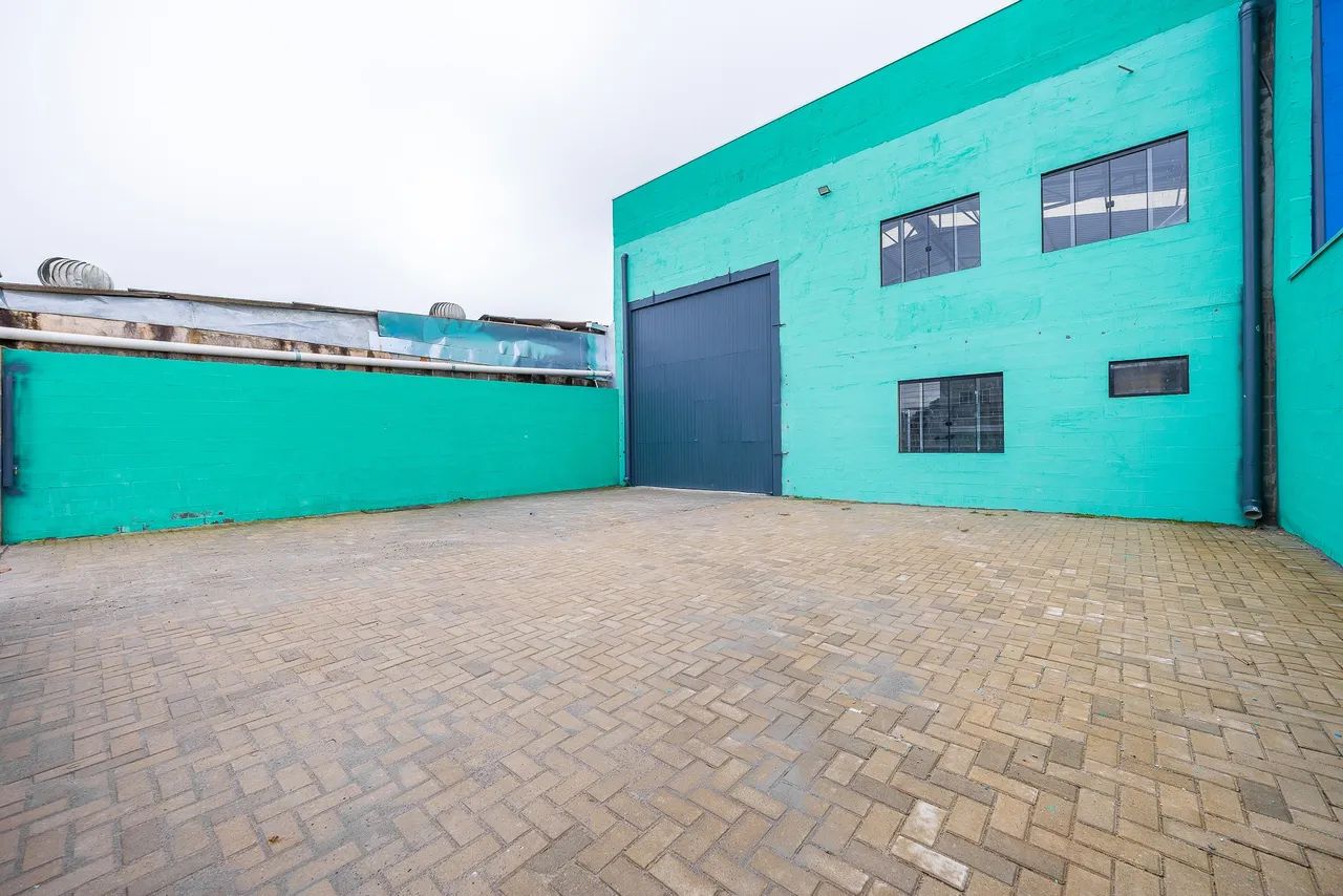 Barracão Comercial / Industrial 300m² em Colombo - Foto 5