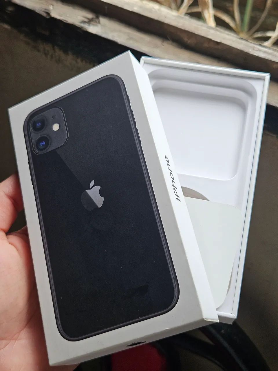 CAIXA DE IPHONE 11 PRETO - Foto 4