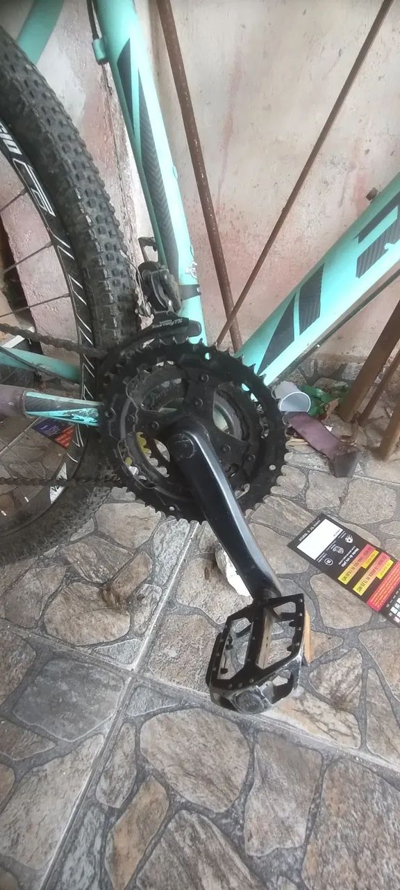 Bicicleta usada aro 29 em bom estado  - Foto 5