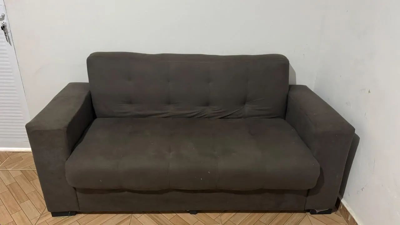 Sofá seminovo pra venda 