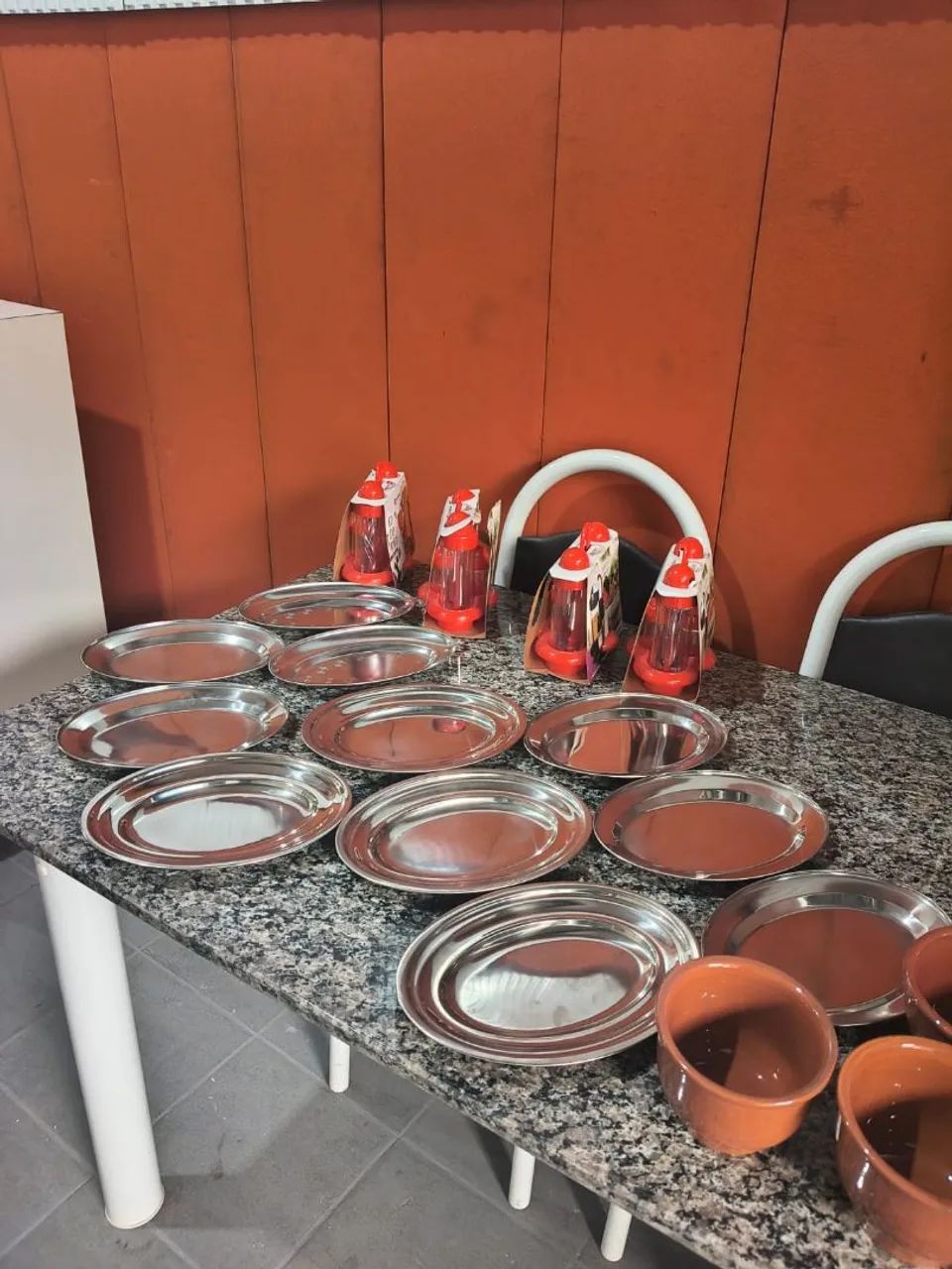 Itens de restaurante 408512675238400001