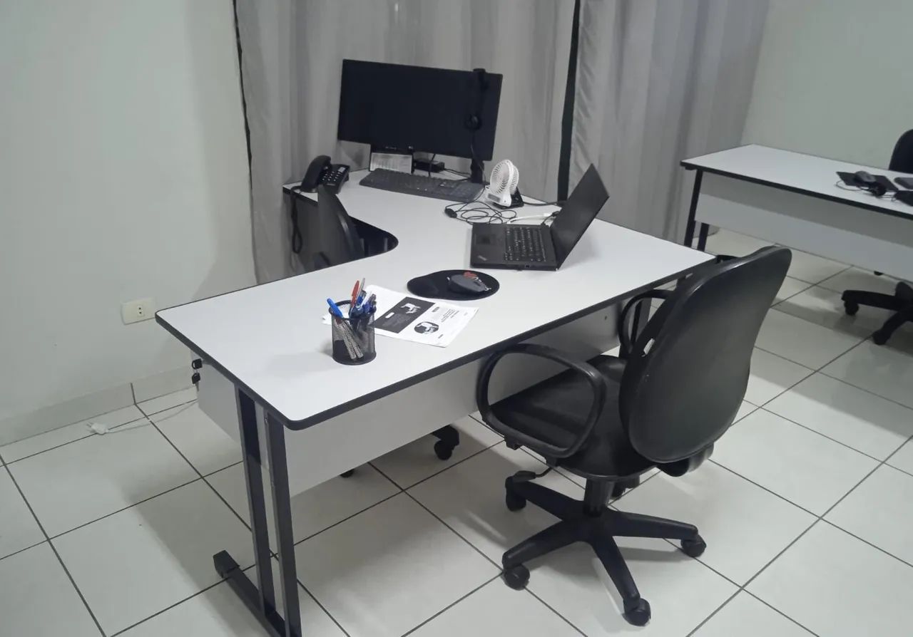 Mesa para escritório em "L" - Foto 2