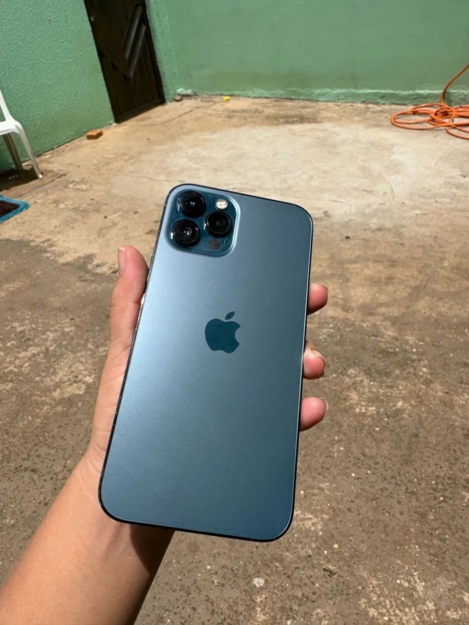 Vendo iPhone 12 Pro Max no Setor Leste Vila Nova 