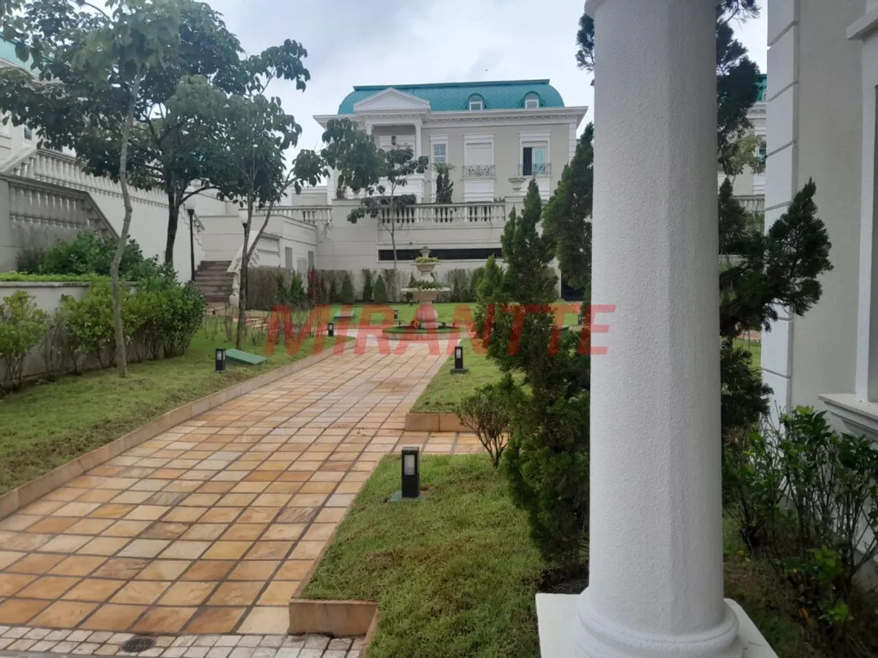 Sobrado de 775m² com 5 quartos em Tremembe - Foto 4