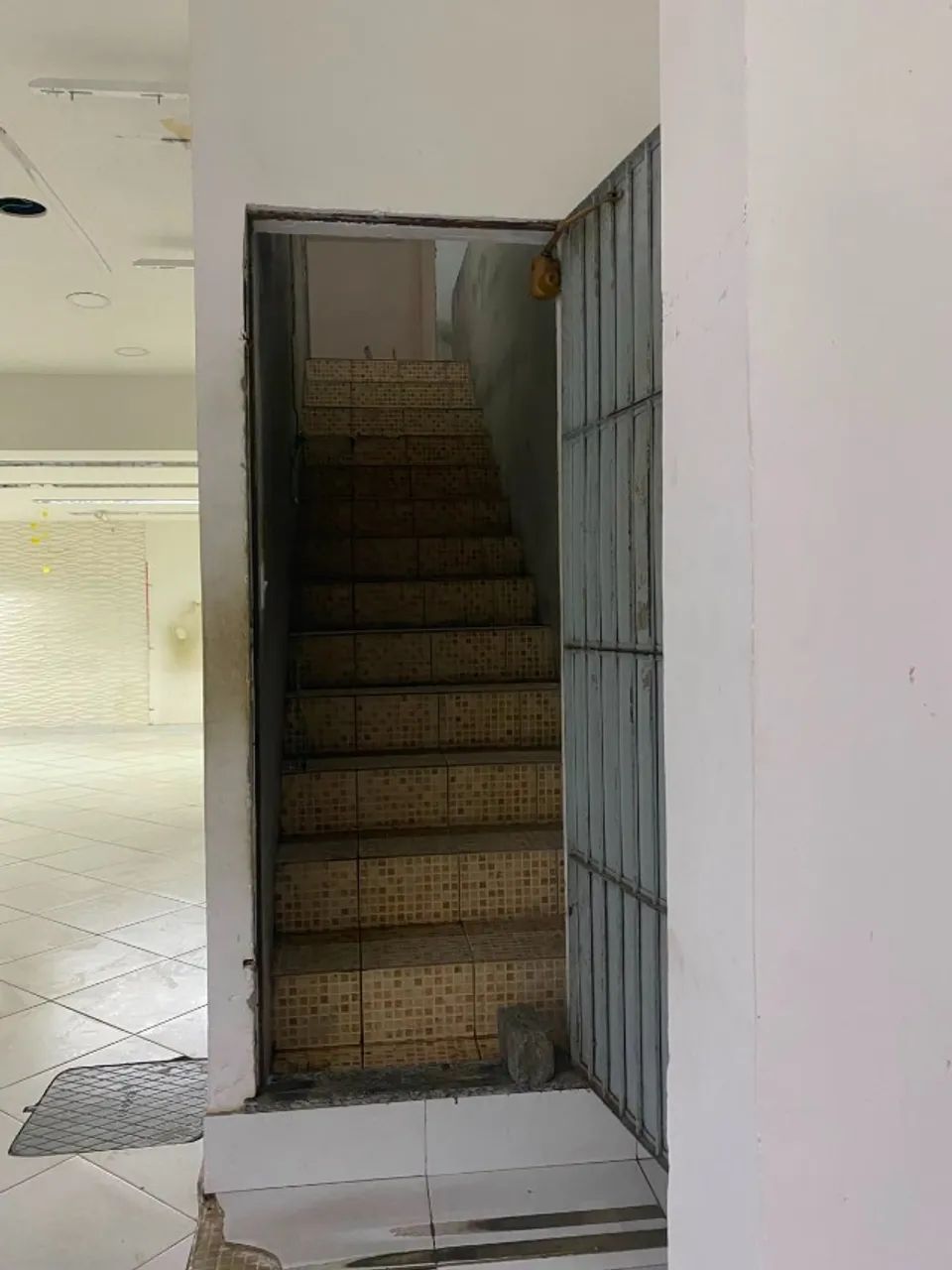 LOJA COMERCIAL NO CENTRO DE ARARUAMA COM 277m2 - Foto 3
